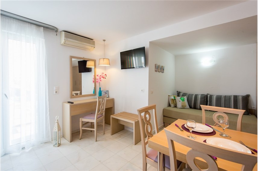 Deluxe studio Dimamiel Malia Inn
