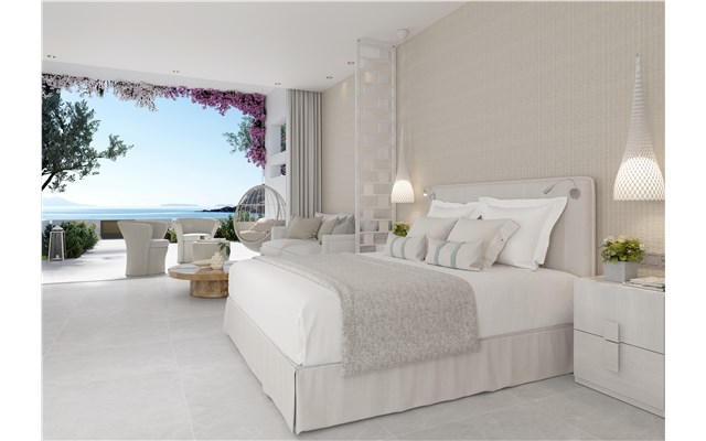 DELUXE JUNIOR SUITE WITH PRIVATE GARDEN Ikos Aria