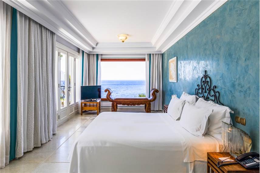  Danai Beach Resort and Villas