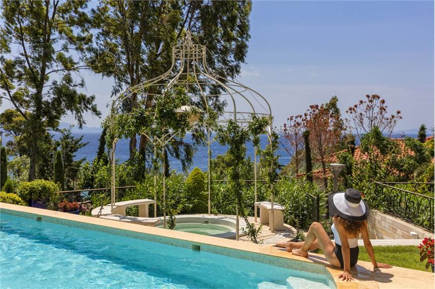  Danai Beach Resort and Villas