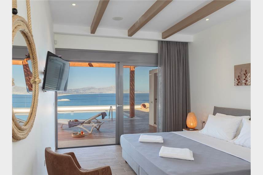  Lindia Athena Luxury Villas