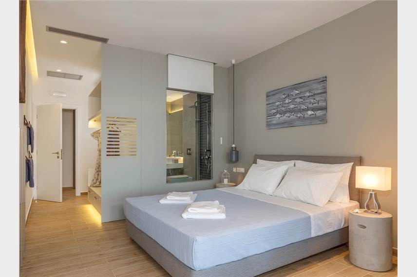  Lindia Athena Luxury Villas