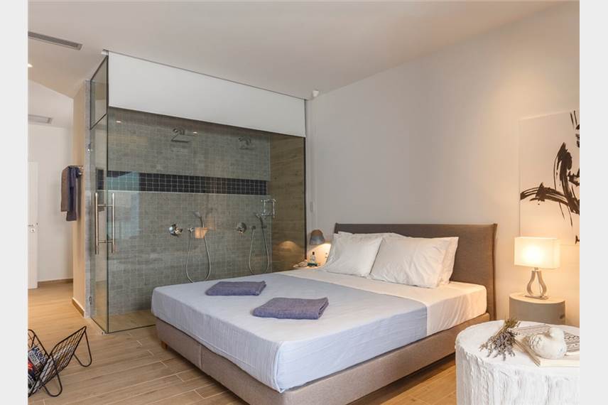  Lindia Athena Luxury Villas