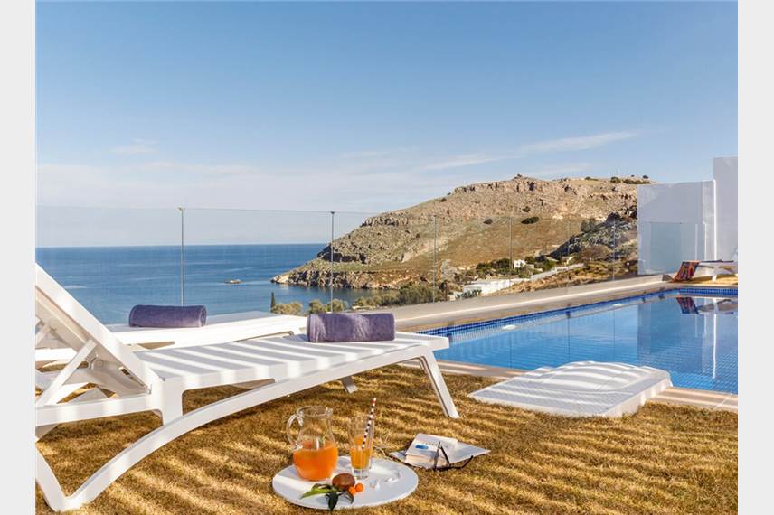  Lindia Athena Luxury Villas
