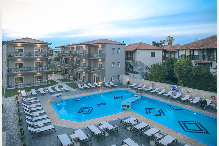  Royal Hotel and Suites