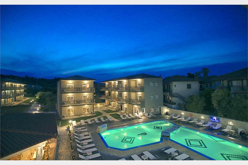  Royal Hotel and Suites