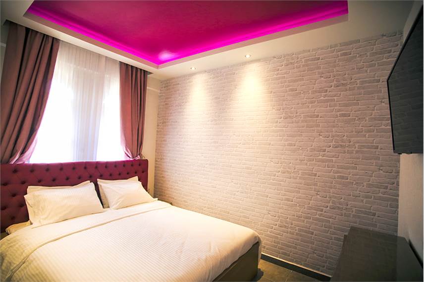  Royal Hotel and Suites
