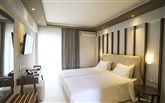  Royal Hotel and Suites