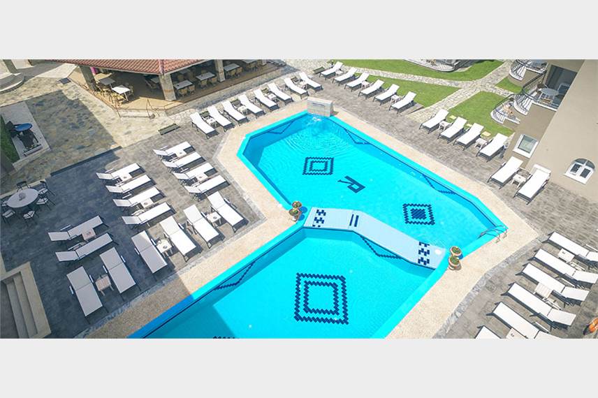  Royal Hotel and Suites