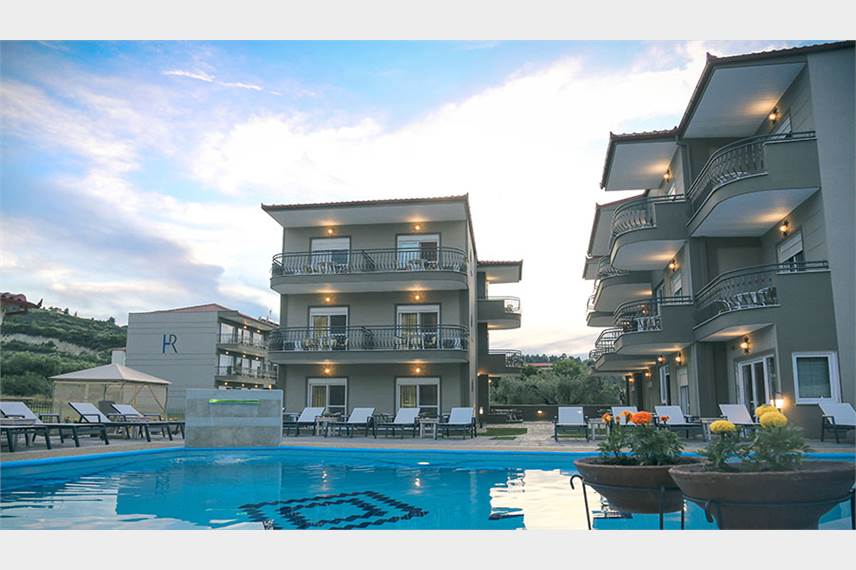  Royal Hotel and Suites