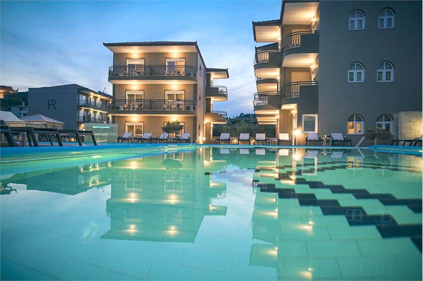  Royal Hotel and Suites