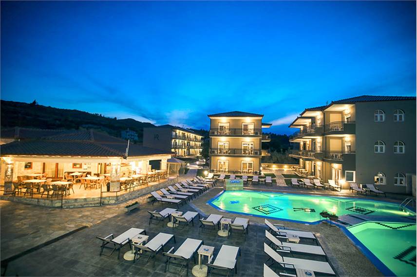  Royal Hotel and Suites