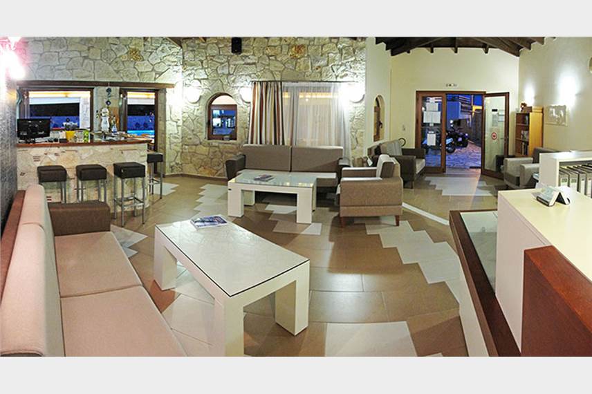  Royal Hotel and Suites