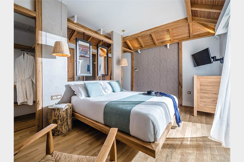  Stella Island Luxury Resort and Spa