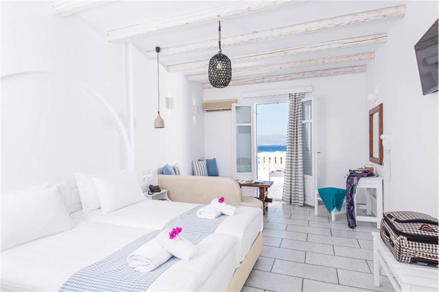  Cycladic Islands Hotel and Spa