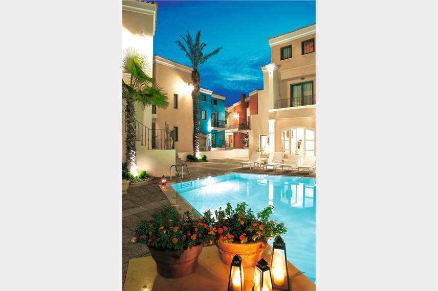  Grecotel Plaza Beach House