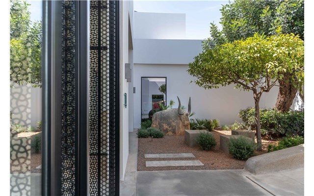 Minos beach agios nikolaos - Minos Beach Art