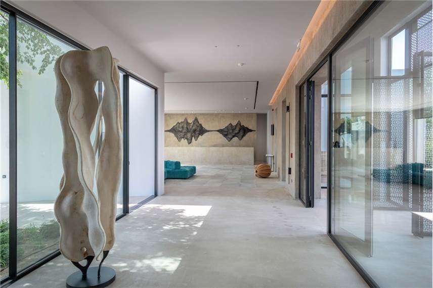 Minos beach art - Minos Beach Art