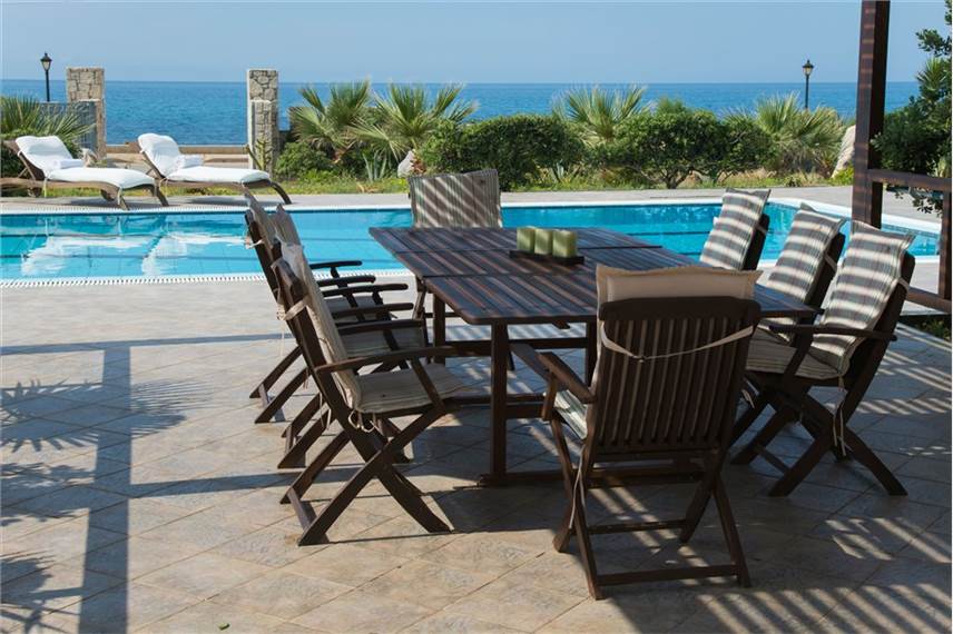  Cretan Beachfront vila
