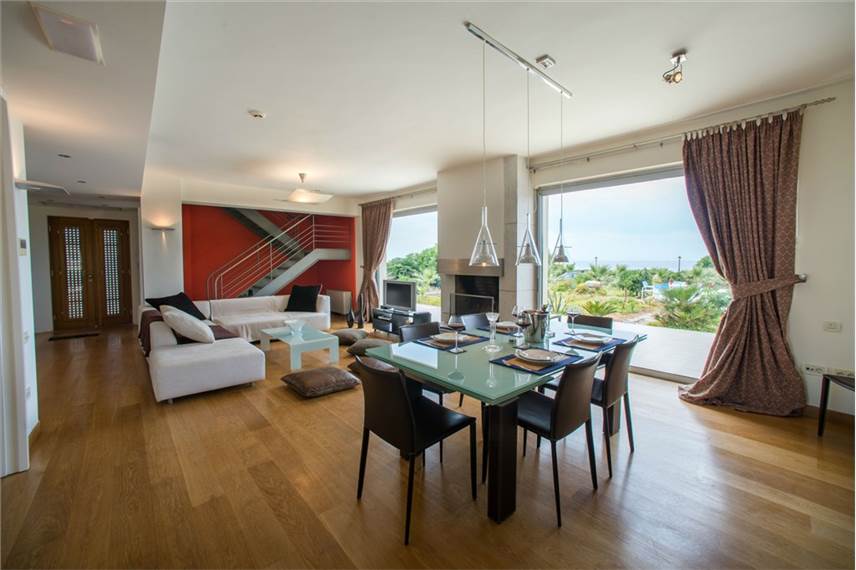  Cretan Beachfront vila