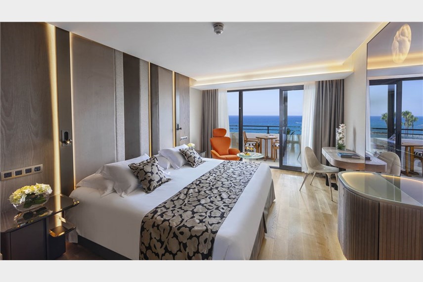 amathus limassol Amathus Beach