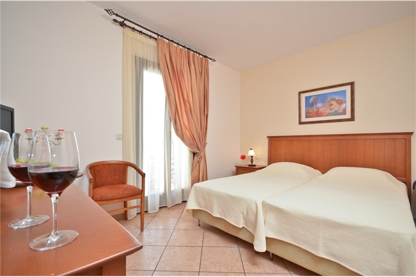  Naxos Resort Beach Hotel