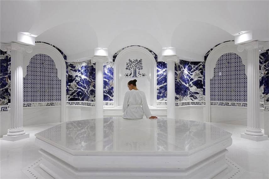  Pomegranate Wellness Spa Hotel