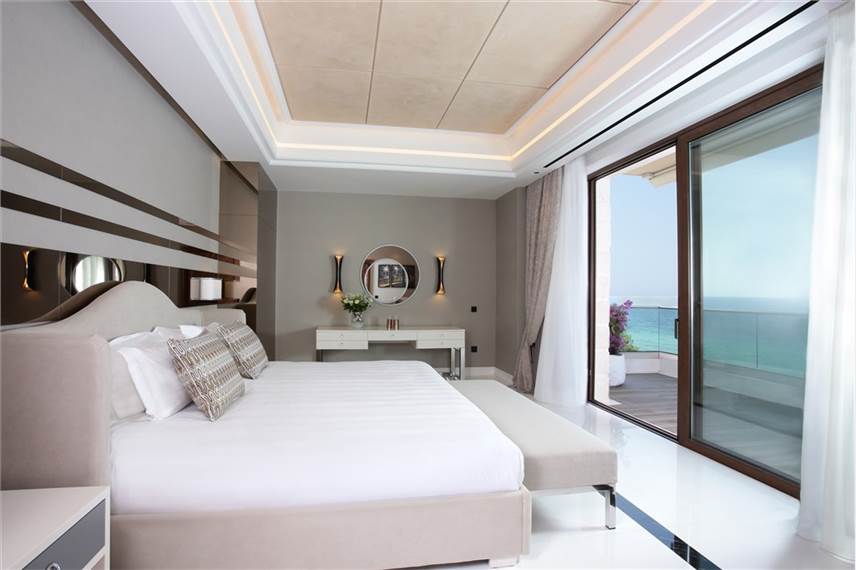  Pomegranate Wellness Spa Hotel