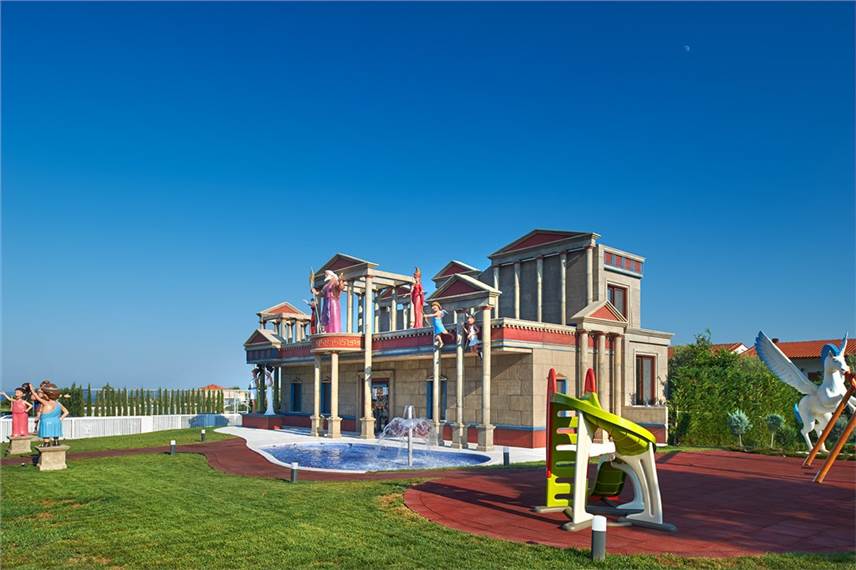  Pomegranate Wellness Spa Hotel