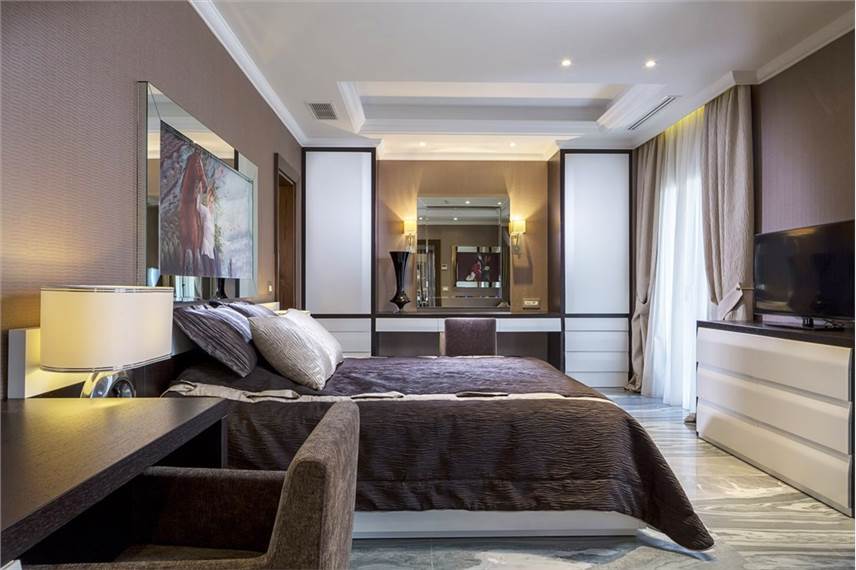  Pomegranate Wellness Spa Hotel