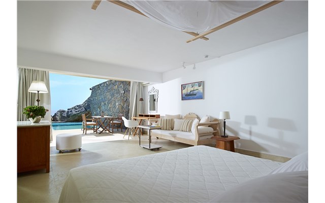St. Nicolas Bay 