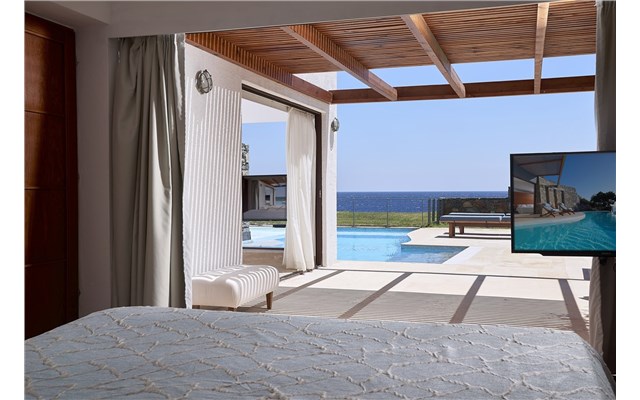 St. Nicolas Bay 