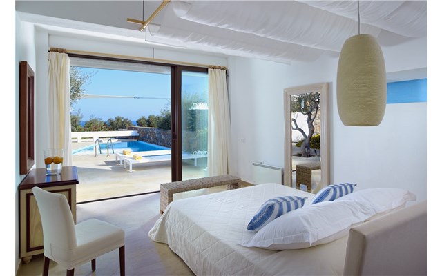 St. Nicolas Bay 