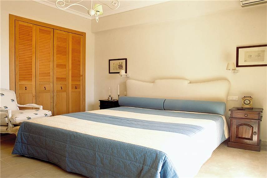  Pleiades Luxury Villas
