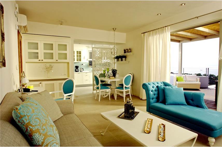  Pleiades Luxury Villas