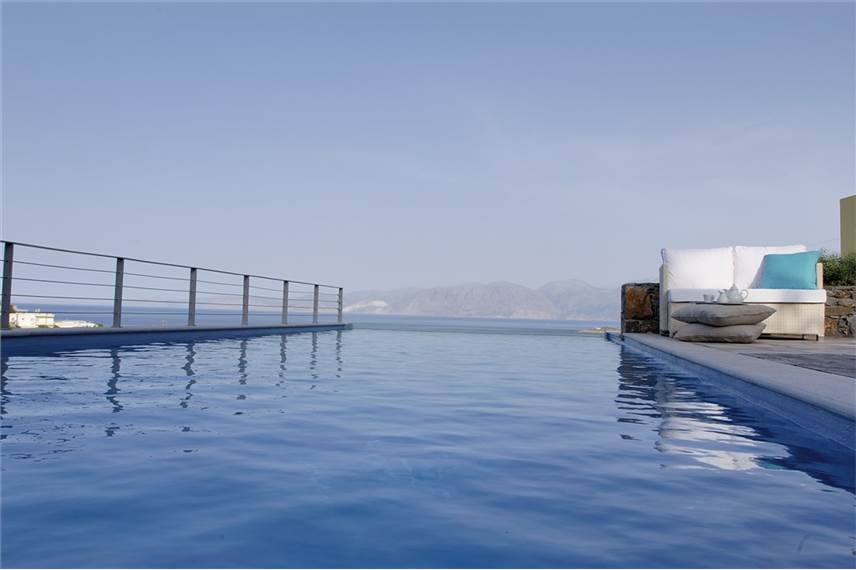  Pleiades Luxury Villas