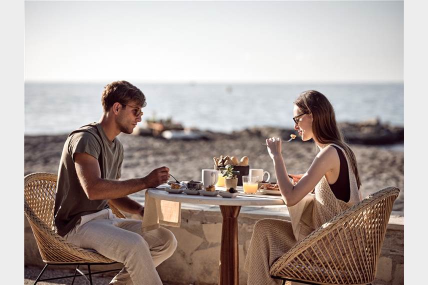 Numo Ierapetra Beach Resort, Curio Collection by Hilton, snídaně Numo Ierapetra Beach Resort, Curio Collection by Hilton