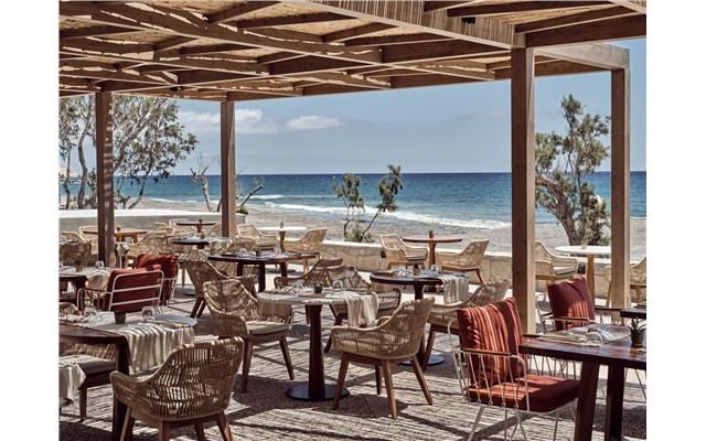 Numo Ierapetra Beach Resort, Curio Collection by Hilton, hlavní restaurace Numo Ierapetra Beach Resort, Curio Collection by Hilton