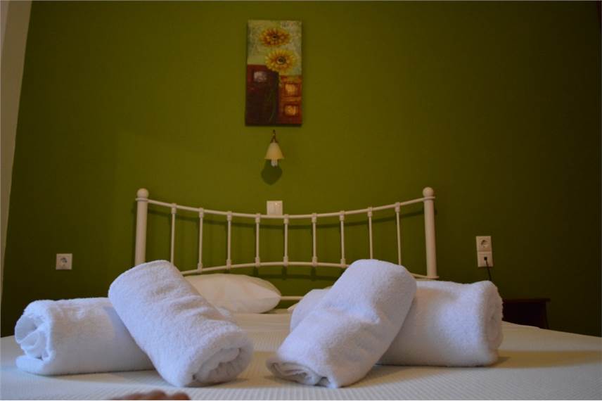  Nikos Apartments