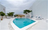  Santorini Crystal Blue Suites