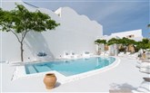  Santorini Crystal Blue Suites