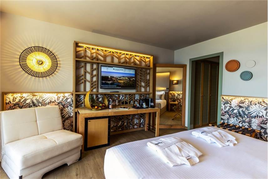  Wyndham Grand Crete Mirabello Bay