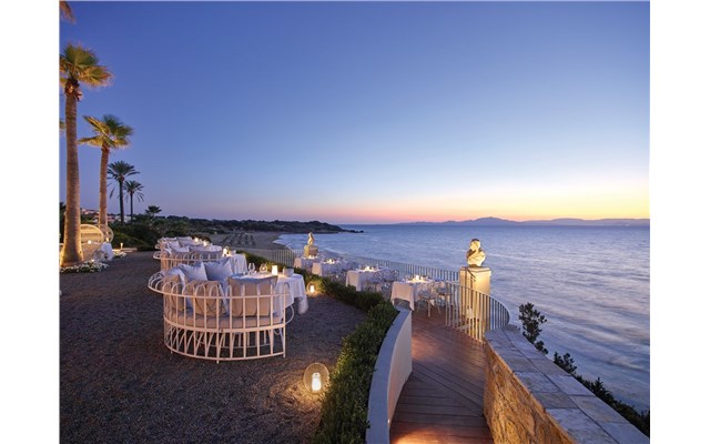 Mandola Rosa a Grecotel Resort to Live at Riviera Olympia 