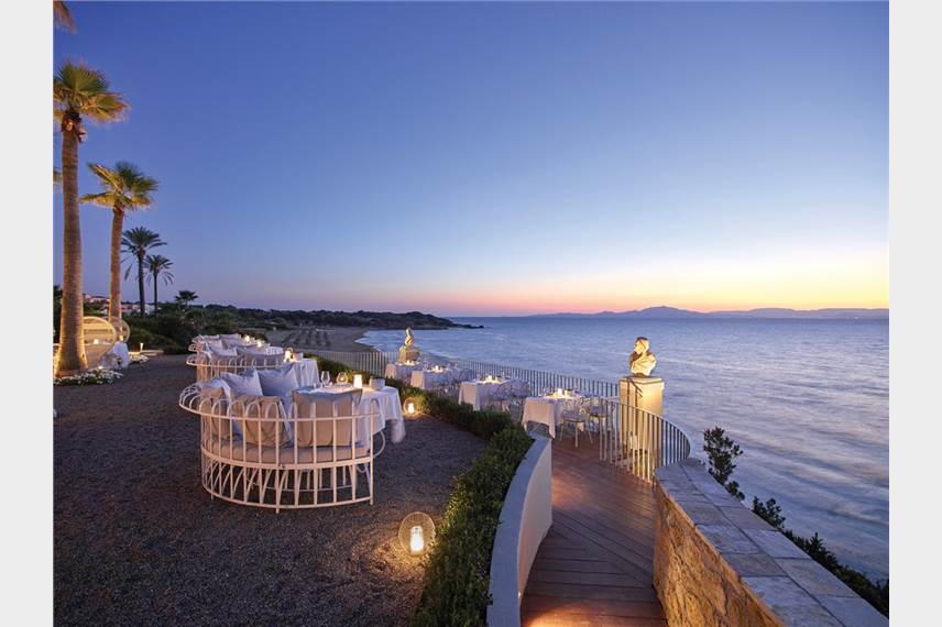  Mandola Rosa a Grecotel Resort to Live at Riviera Olympia