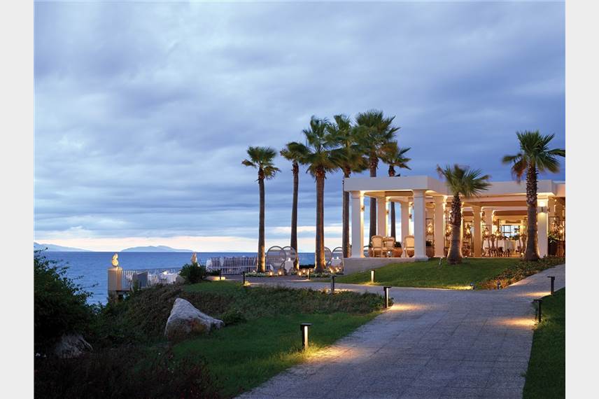  Mandola Rosa a Grecotel Resort to Live at Riviera Olympia
