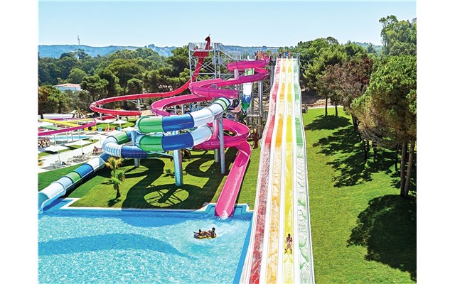Mandola Rosa a Grecotel Resort to Live at Riviera Olympia 