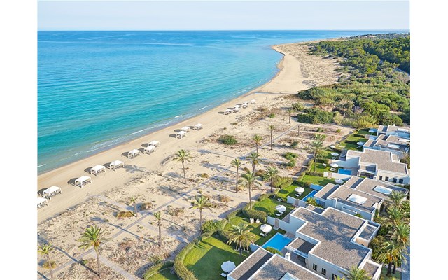 Mandola Rosa a Grecotel Resort to Live at Riviera Olympia 