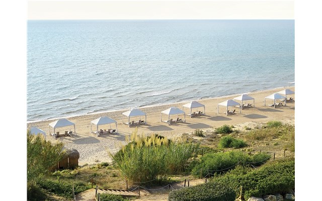 Mandola Rosa a Grecotel Resort to Live at Riviera Olympia 