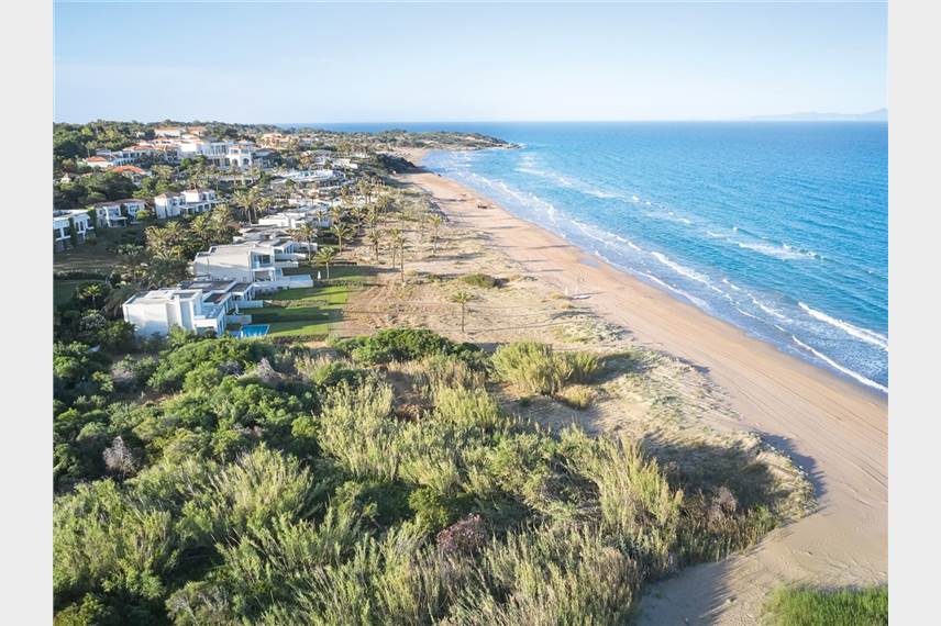  Mandola Rosa a Grecotel Resort to Live at Riviera Olympia