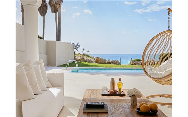 Mandola Rosa a Grecotel Resort to Live at Riviera Olympia 